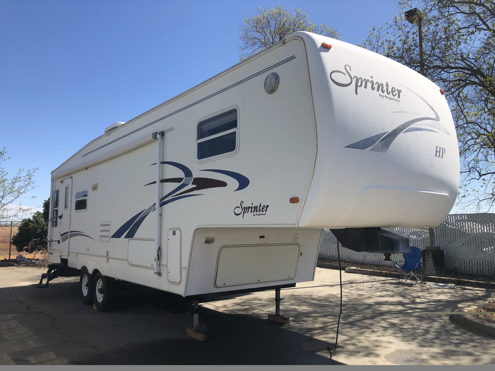 Keystone Sprinter fifth wheel trailer bought for cash in California